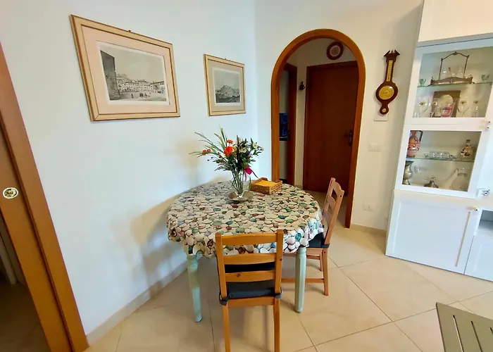 Dell'ancora Nyaraló *